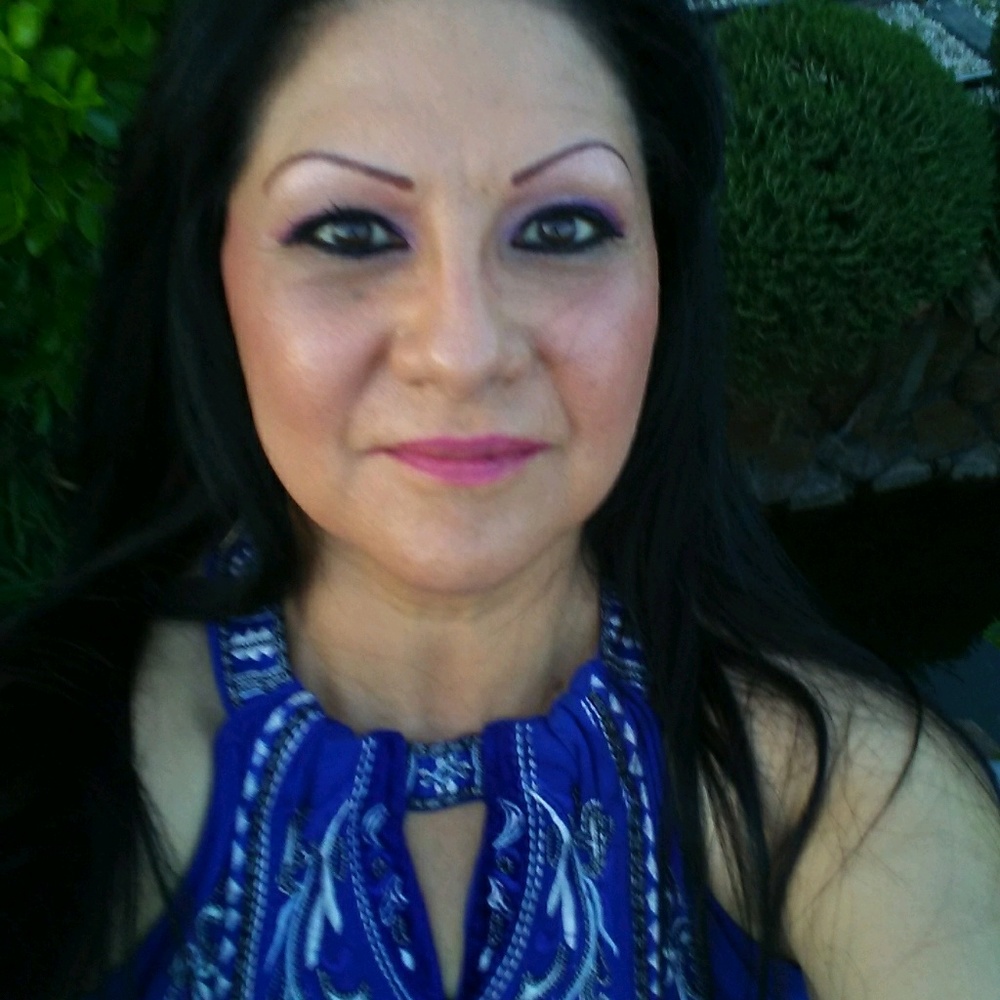 Meet your Posher, Delia